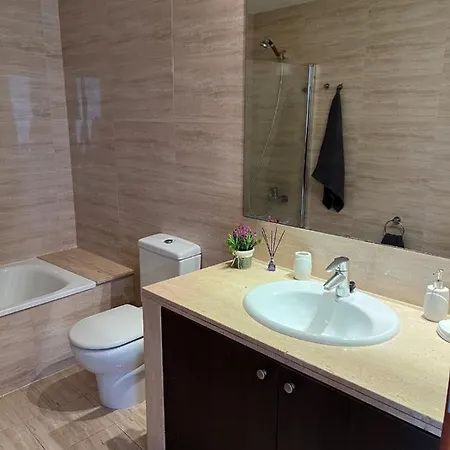 Апартаменты Apartamento, Piscina Y Jardin Амполья